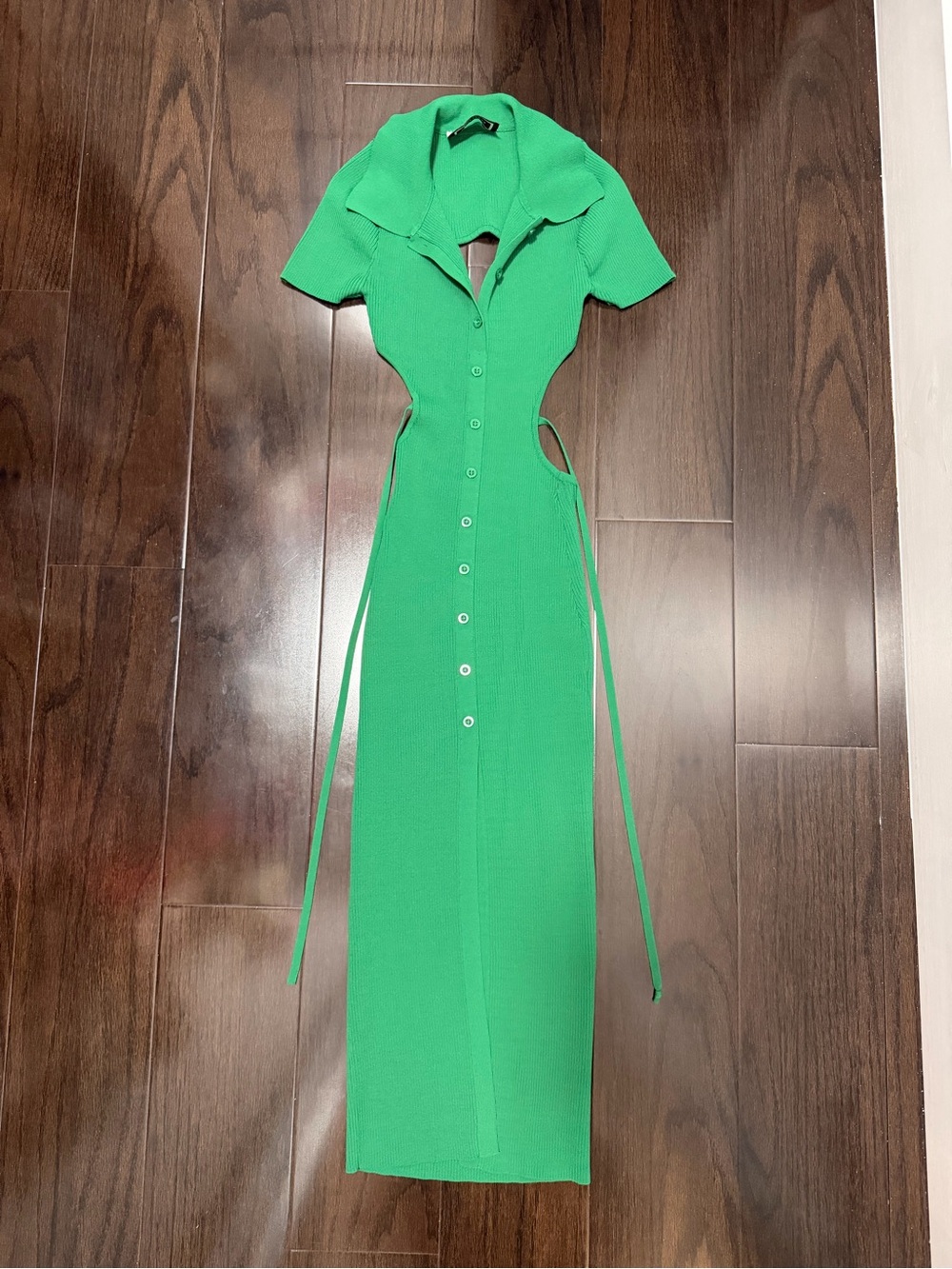 Green Ribbed Button-Front Cutout Maxi Dress